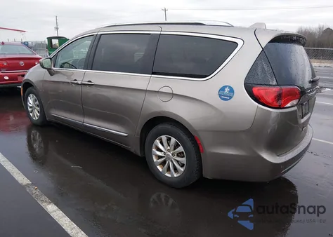 2018 Chrysler Pacifica Touring L z USA, uszkodzony, nr VIN 2C4RC1BG2JR153906